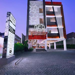 Hotel Neo Gubeng By Aston